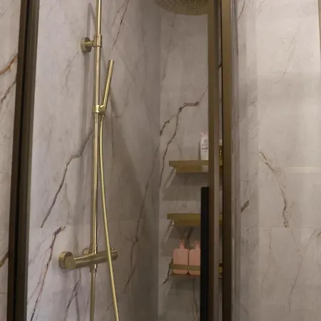 Retreat Chic In The Heart Of Apartamento