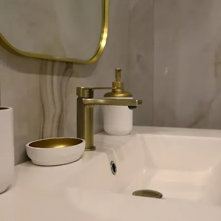 Apartman Retreat Chic In The Heart Of Tirana